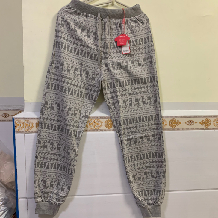 全新!都市丽人女士单条裤子均码 裤脚有束口...