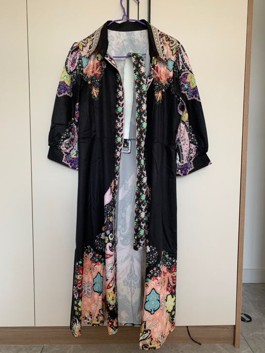 复古裙子，洗过一次，没穿过，能穿到130斤