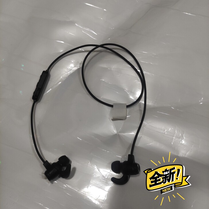 漫步者（EDIFIER)