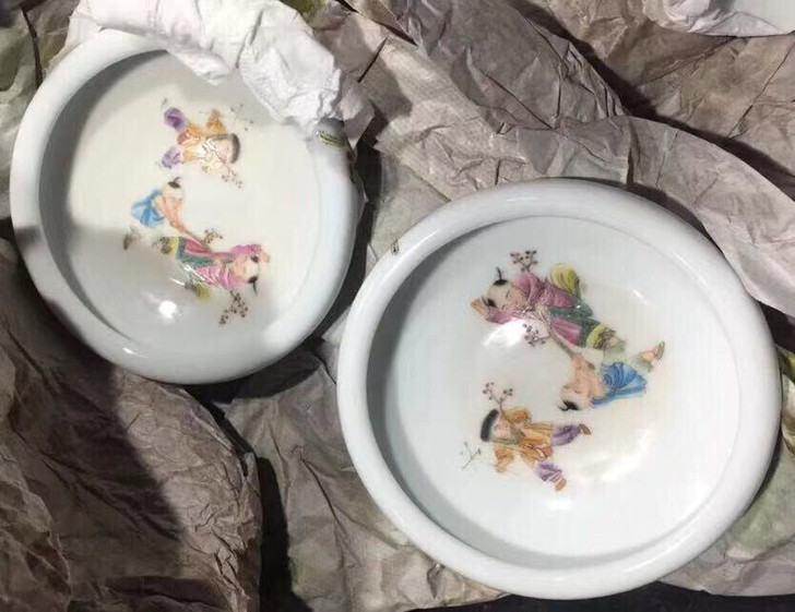 粉彩笔搁一对