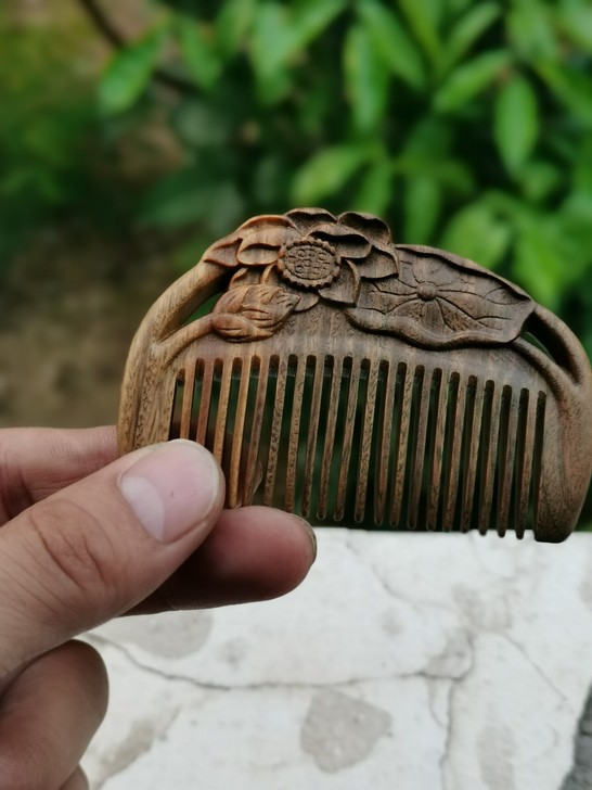 阿根廷绿檀小梳子