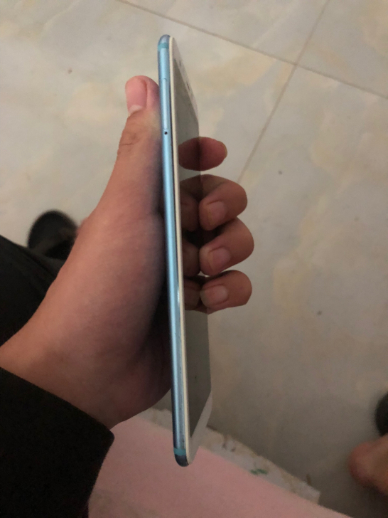 手机小米6x  新旧程度 9成新，换过一次...