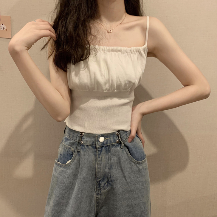 婉扮 背心吊带99新。100斤内都可以穿。