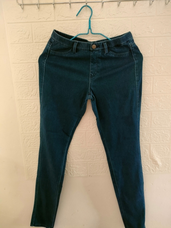 牛仔裤   m码  10元  首页满30包...