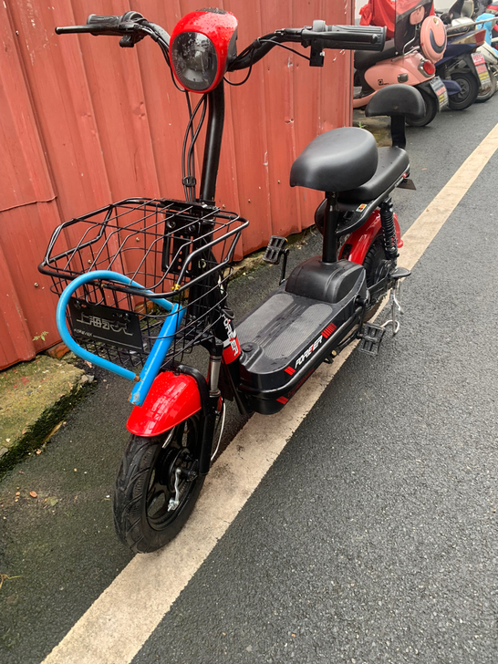 上海永久电动车，新国标才买不到两个月，无任...