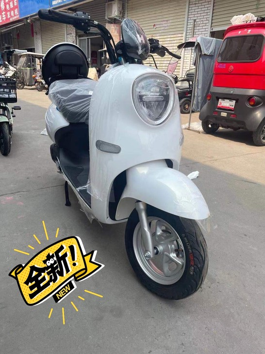 哈啰电动车！智能车终身定位！5块大电池！以...