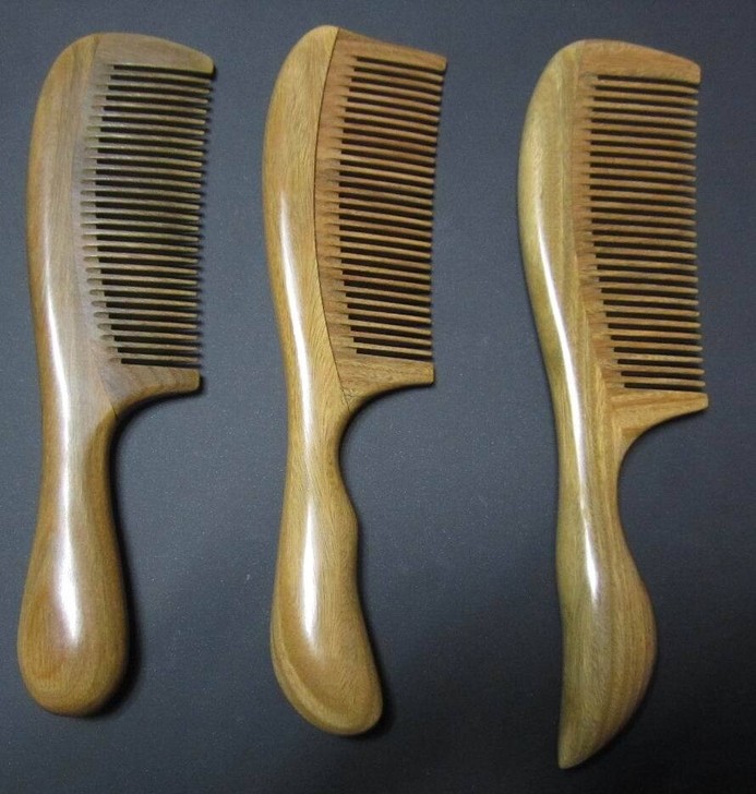 加厚款绿檀木梳子 精美实用玉檀香直发梳 美...