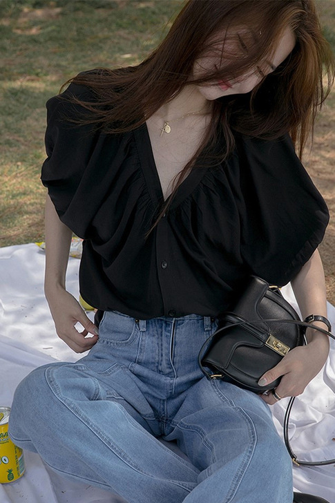 黑色衬衫女夏薄款法式上衣2021年雪纺衫设...