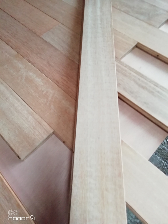 玉檀木：原木纯实木地板