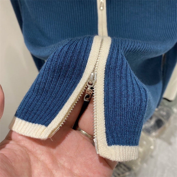 针织衫，全新有吊牌！四色可选择。