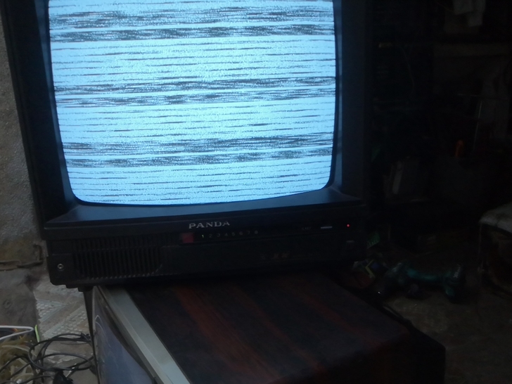 熊猫17寸黑白电视机