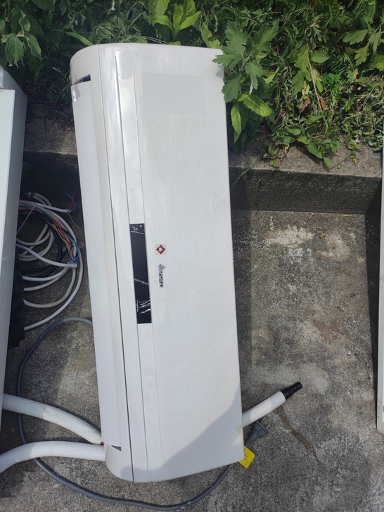 志高1.5匹空调，八成新冷暖空调效果很好，...