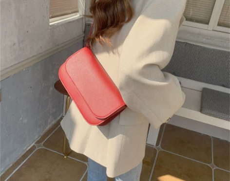 韩国秋冬新款百搭酒红单肩腋下包ins简约女...