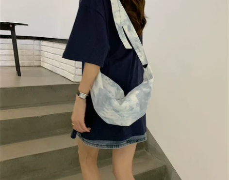 大容量包女2022新款夏天包包帆布斜挎包小...