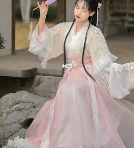 全新 梨花渡 玉绯烟 晋制L全套 感兴趣的...