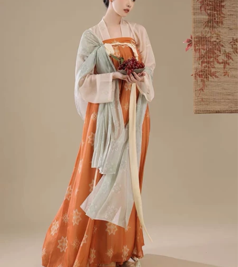 长安花m码仅试穿有吊牌 感兴趣的话点“我想...