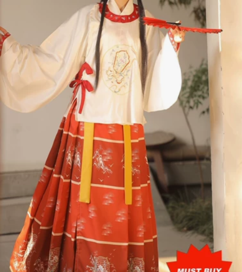 玉术家的汉服 m，l码都可 实物绝美 转手...