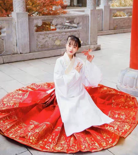 如梦霓裳汉服女装原创明长袄六米织金马面裙摆...