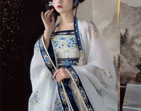 汉服出租，非偏远地区包邮 阳春白雪唐制诃子...