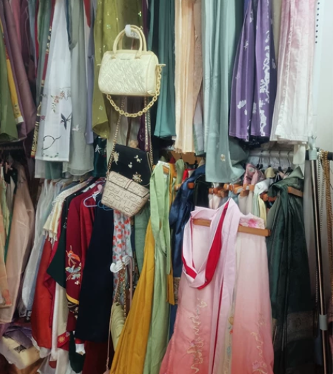 清衣柜全部清仓汉服大白菜汉服福袋，咸鱼最欧...