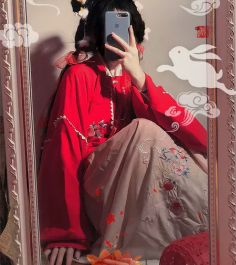 茗月萱玉兔蟠桃原创汉服 s码 带吊牌 几乎...