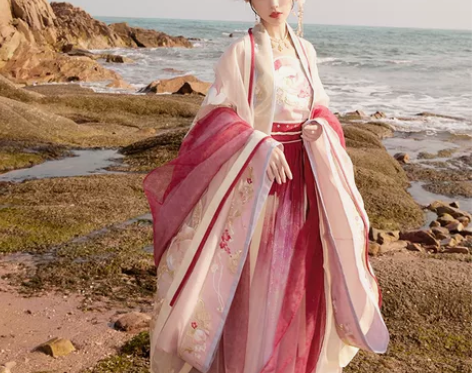 十三余小豆蔻儿[莲生]绣花大袖衫吊带褶裙披...