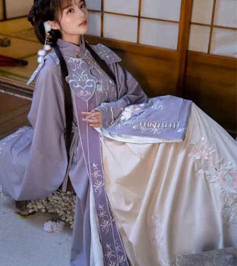 出清梳家的西府幽兰（全套包括云肩） 仅试穿...