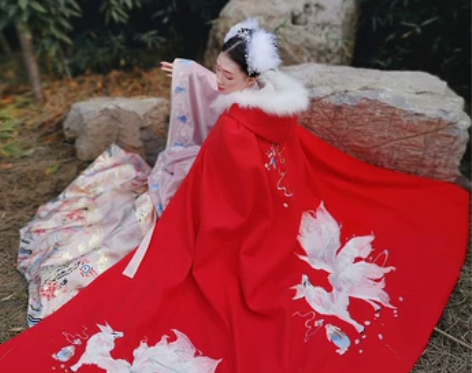 原创陛下兰他惜汉服九尾桃花狐大毛领重工绣花...