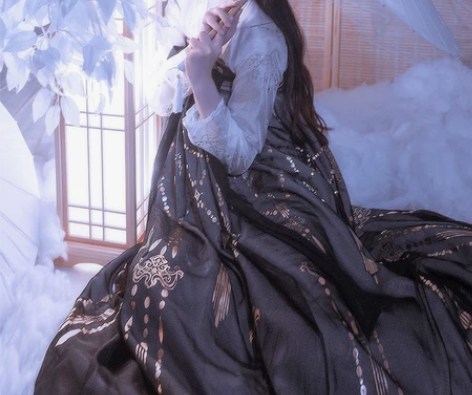 艺缕全套【黑云鹤】汉服M码 感兴趣的话点“...