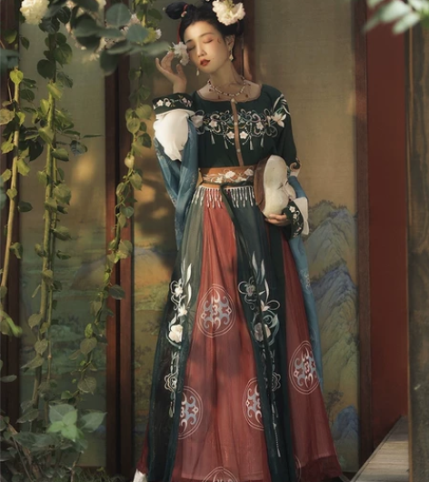 耀春原创汉服女正品花瑶归唐制坦领三件套中国...
