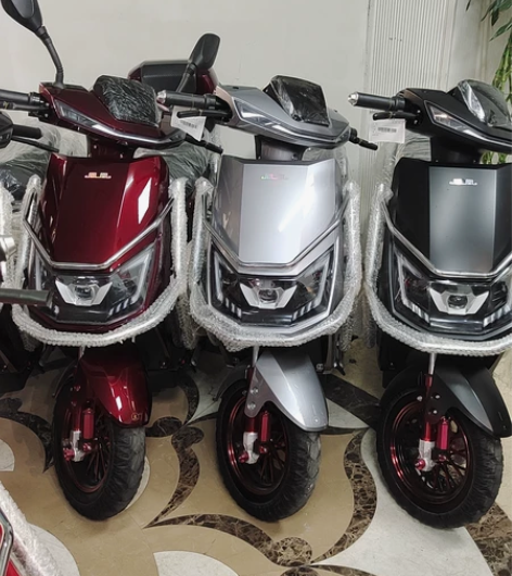 全新电瓶车，电池60一20，电压60，可以...