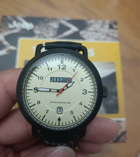 吉普手表 石英表 香港旅游买回来的当时花了...