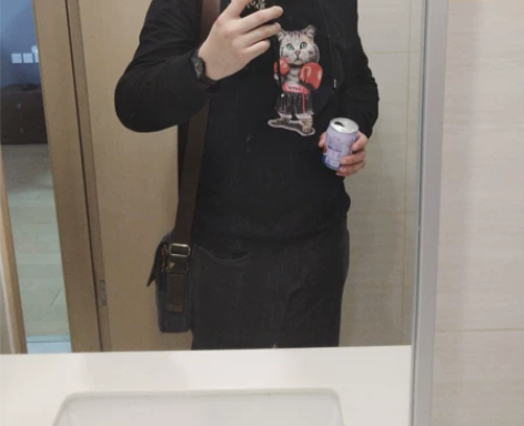 米家轻派石英表 可以到小米有品或者在京东查...