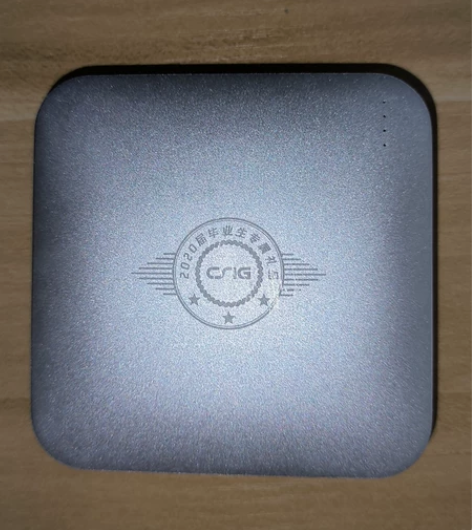 公司发的充电宝，佛系出 8000mAh 3...
