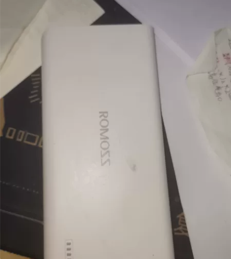 出2w毫安罗马仕充电宝，买来半年，买的时候...