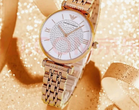 给媳妇买的,就试戴了一下,媳妇没相中,全新...