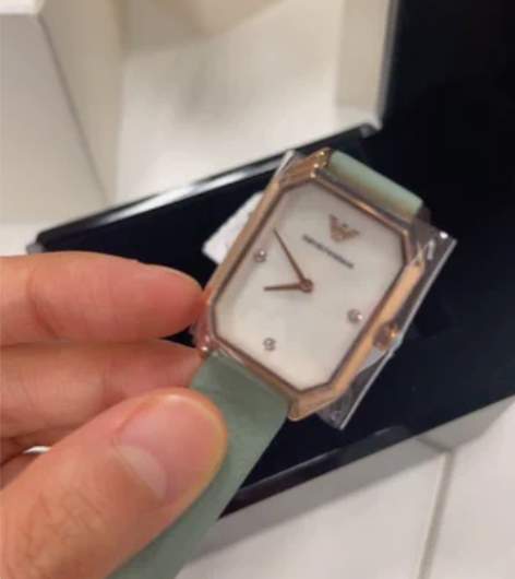 阿玛尼ARMANI腕表 小绿标表 全新的一...