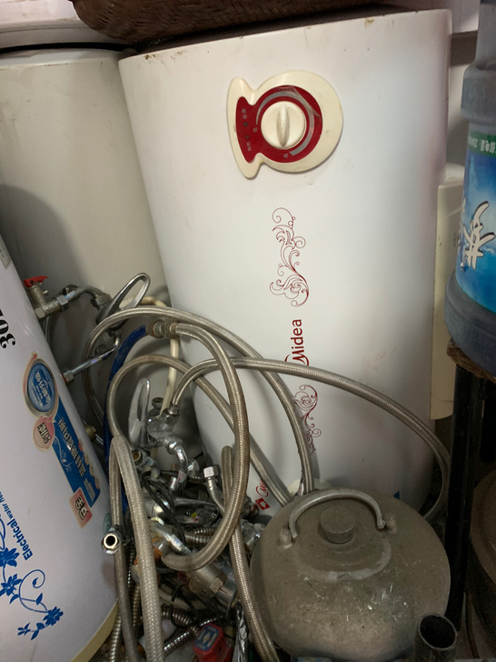 热水器，有6个热水器，30L2个，40L1...