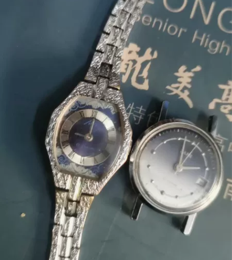 特价俩块前苏联闪电女士手动机械配件表，机芯...