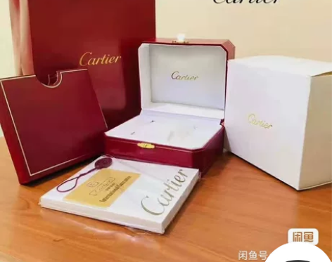 卡地亚手表盒，全套全新出售，有意者可拍，当...
