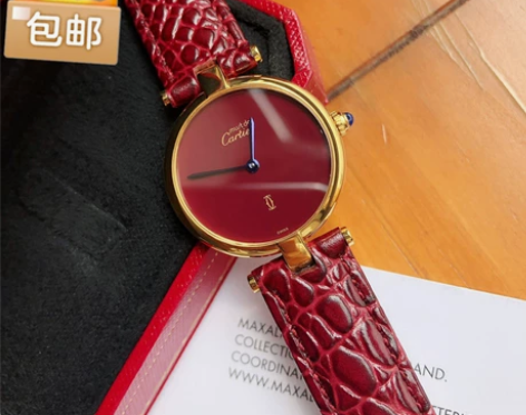 卡地亚vintage，深红色 中古鳄鱼纹牛...