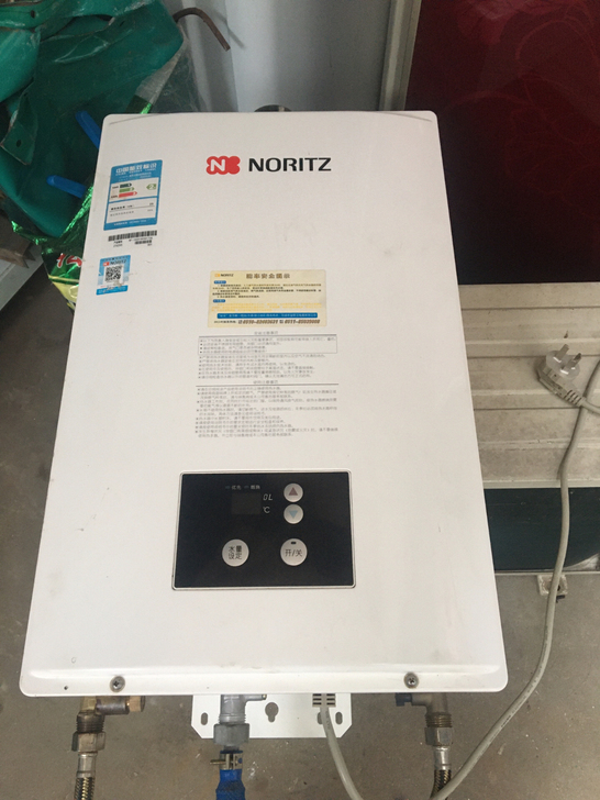 能绿燃气热水器！卖房子了家电处理了！正常使...