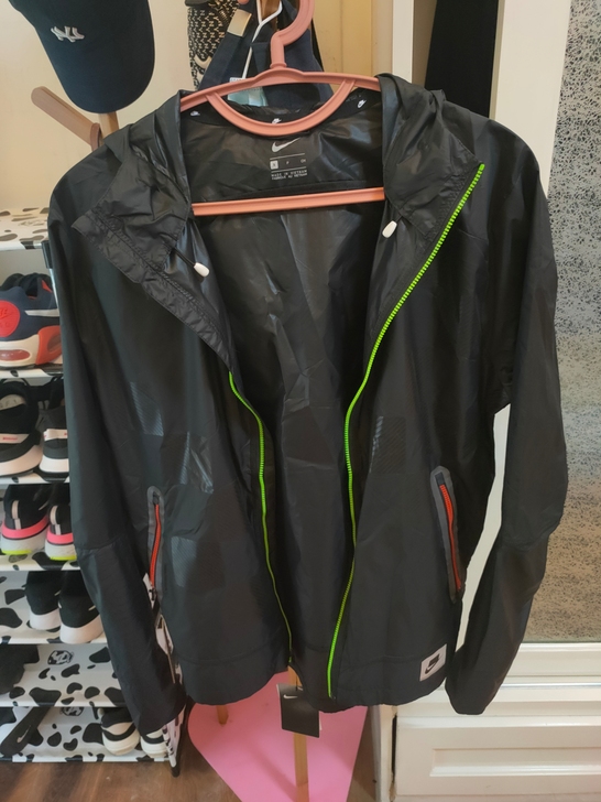 Nike/耐克男装防风连帽训练运动夹克外套...