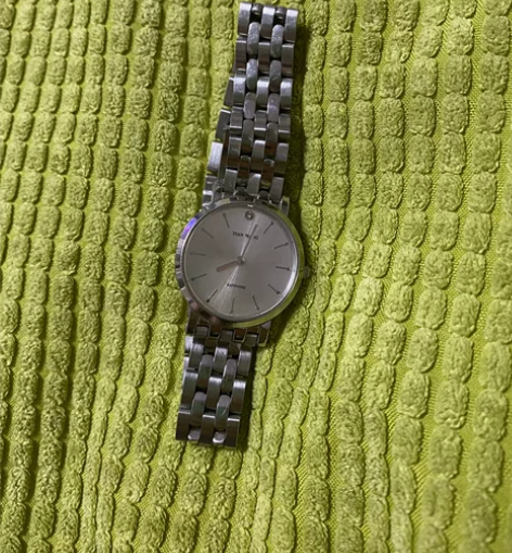 出售天王女士手表正常使用和磨损，此款表时尚...