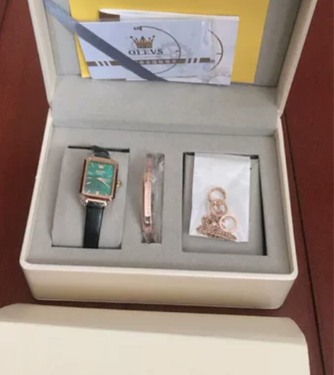 欧利时小绿表套盒孔雀绿方表手镯项链 公司抽...