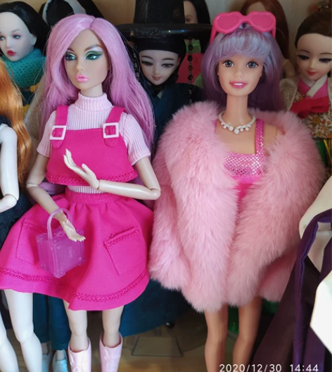 芭比娃娃老娃 pp老娃 都是闺蜜植发的两个...