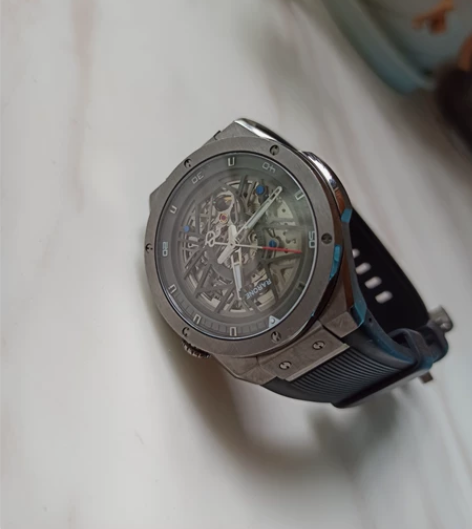 雷诺双子星手表，京东自营店买的 感兴趣的话...