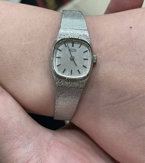 瑞士名表，乐都时尚女表款，女装首饰表，手动...