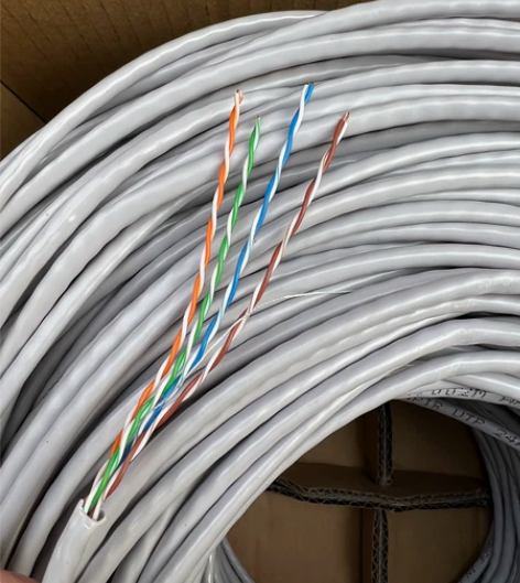 230元包邮工程剩下52箱室内超五类国标纯...