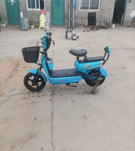 二手简易电动车，装有48V12A电池，能续...